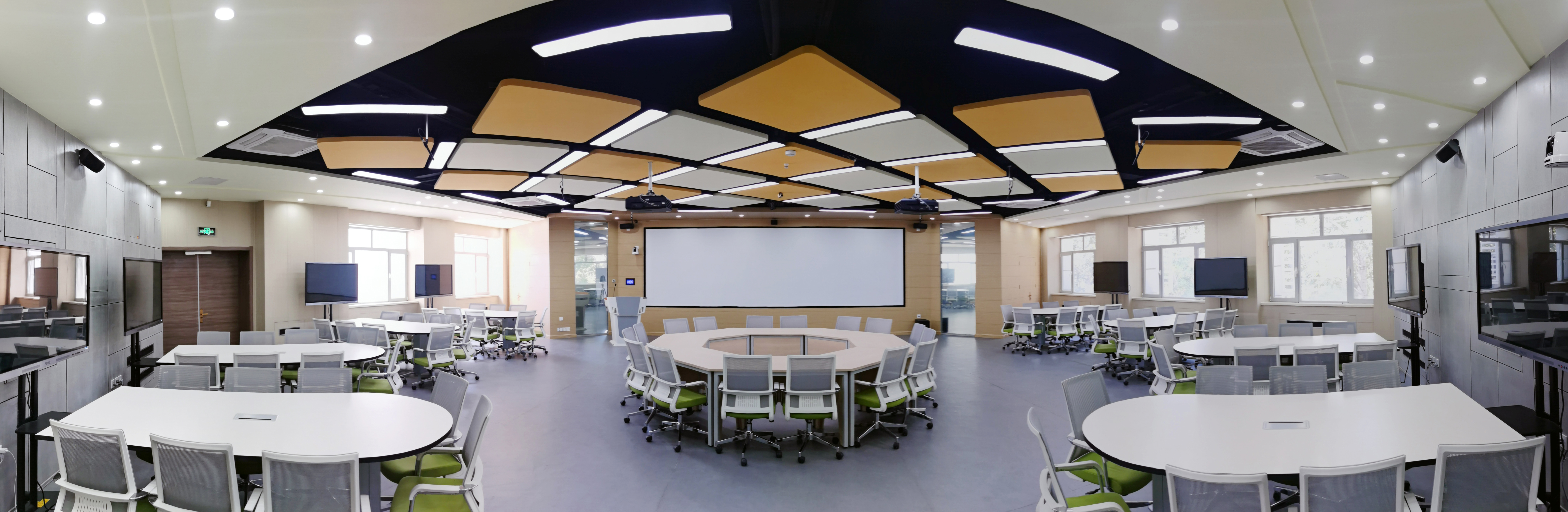 英国上市公司365